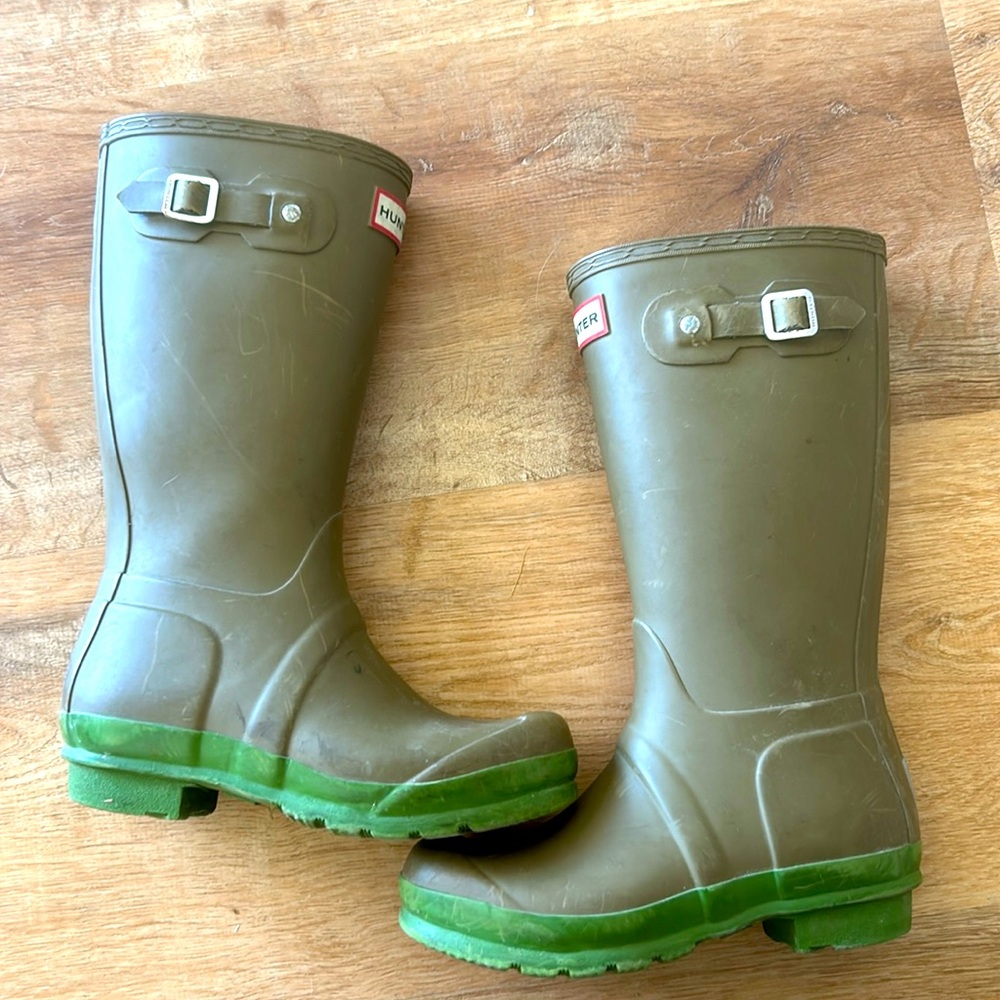 Big Kids Original First Hunter Rain boots size 3 army green
